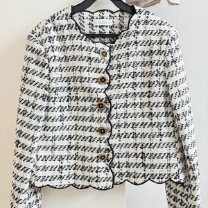 바이씨니 제작 센트럴트위드 판매합니다