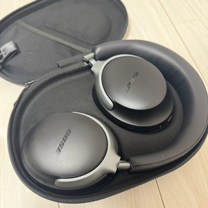 보스 qc 울트라 블랙 헤드폰 거치대 포함