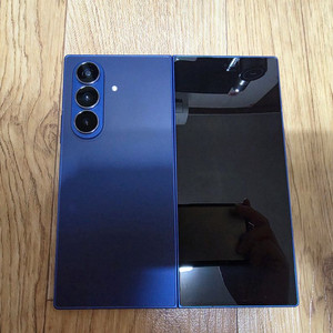 갤럭시 Z 폴드7 특A급 256G 정상공기기 단품