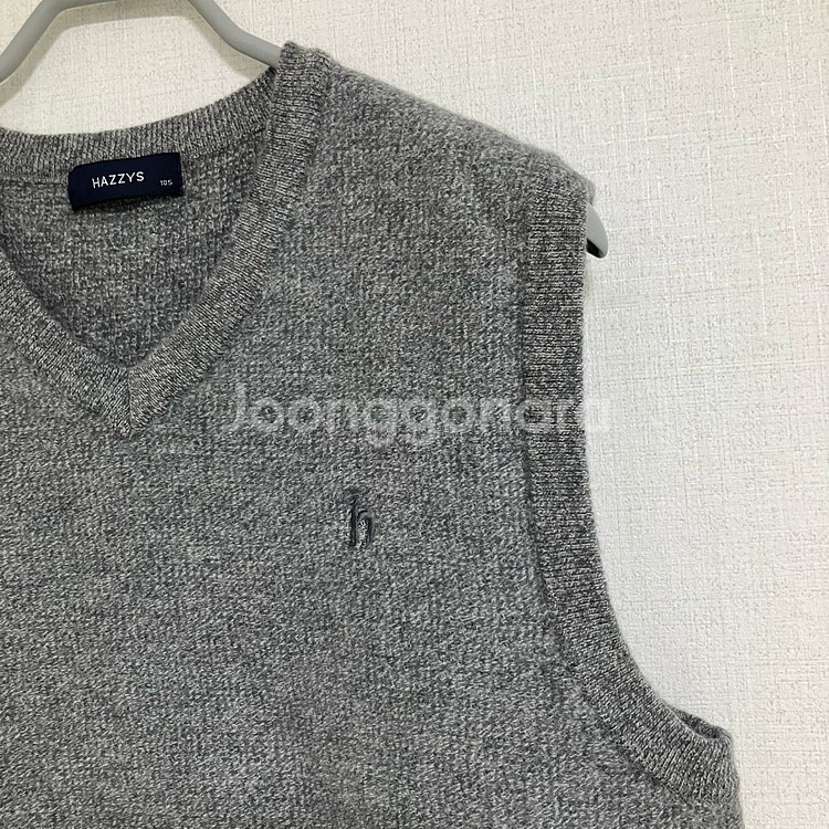헤지스 그레이 브이넥 니트 베스트 조끼--1