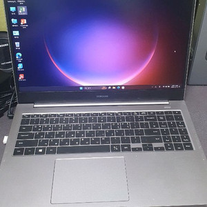 갤럭시북 플러스2 11세대 펜티엄 배터리93%효율