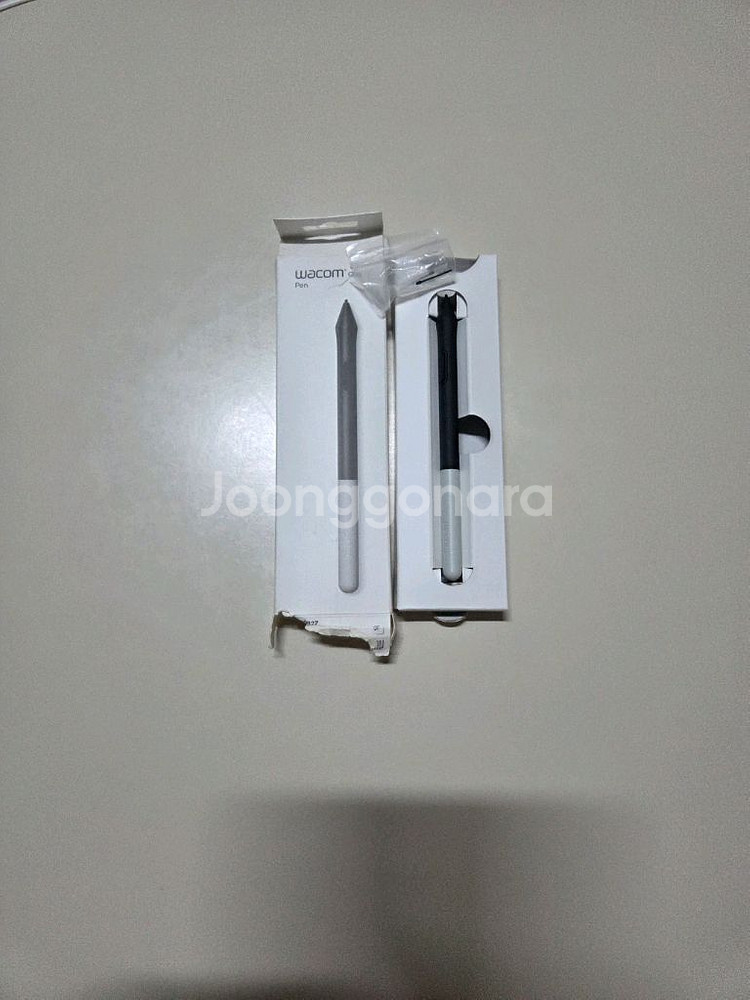 갤럭시탭 S8 울트라 5g 256GB + 와콤 원 펜, 케이스, 거치대--7