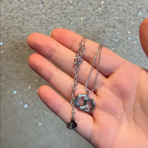 정품 디올 예리 웨이브 실버 목걸이