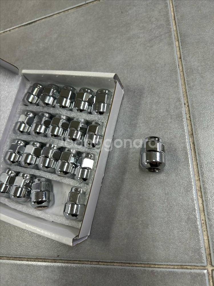 제네시스 휠전용 너트 판매헙니다--3