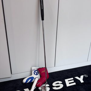 스카티카메론 스페셜 셀렉트 스퀘어백2 34인치 퍼터 판매합니다