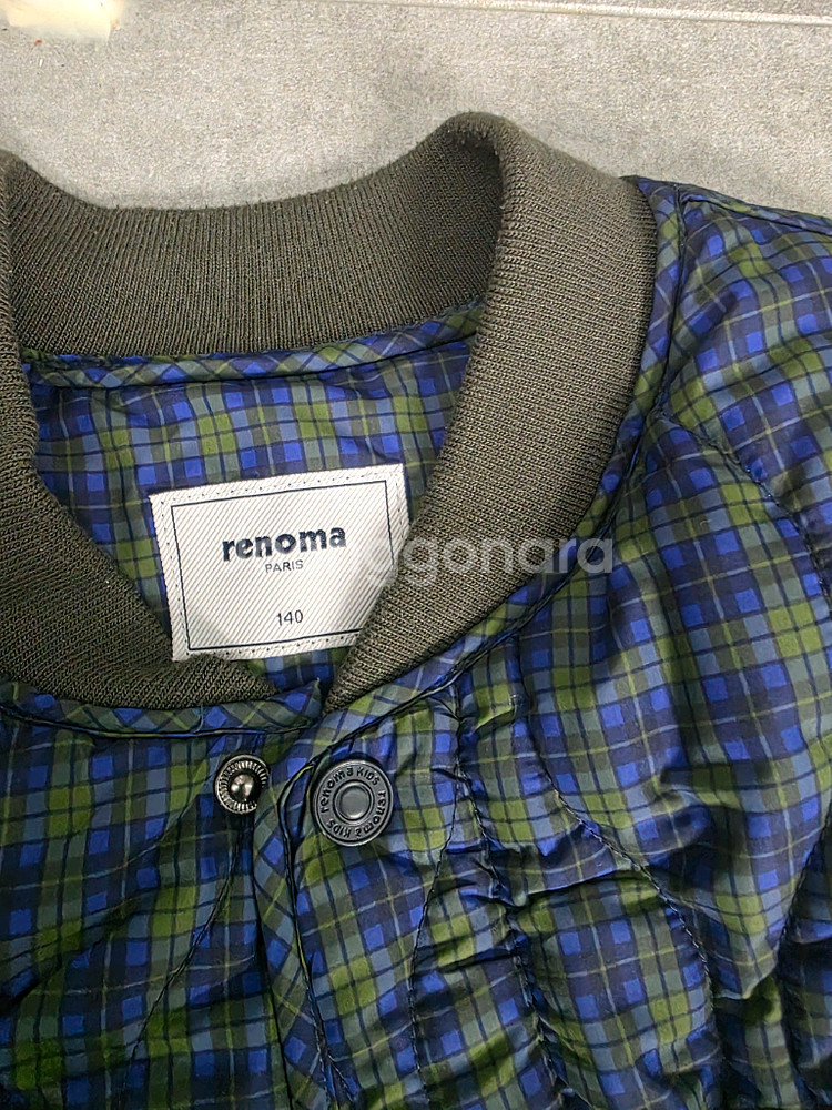 남아 140사이즈 옷 7벌 일괄 판매(아우터, 조끼, 청바지3, 티2)--1