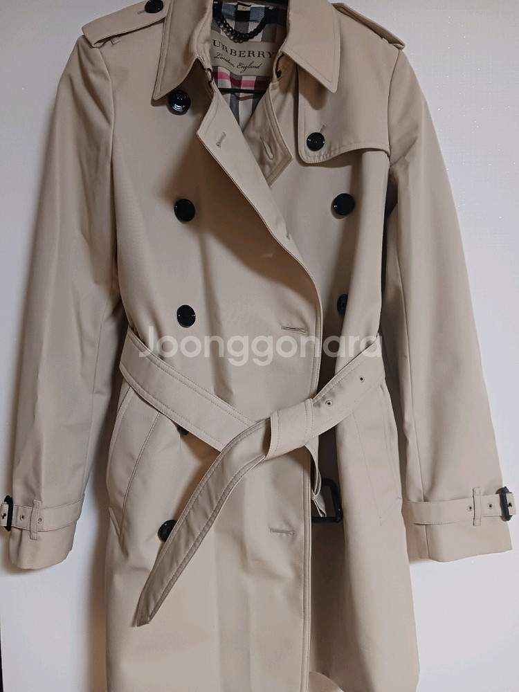 버버리 트렌치코트 (44~정55 새옷)--0