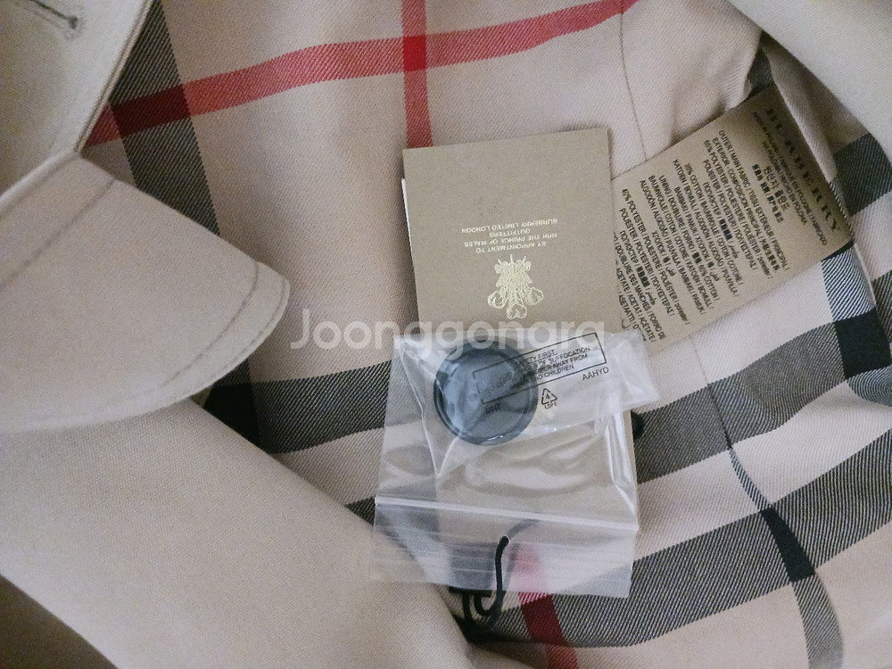 버버리 트렌치코트 (44~정55 새옷)--4