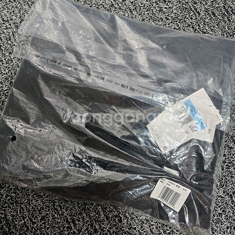 여성 나이키 조거 팬츠 M 블랙 새상품 FB8331-010 팝니다.--3