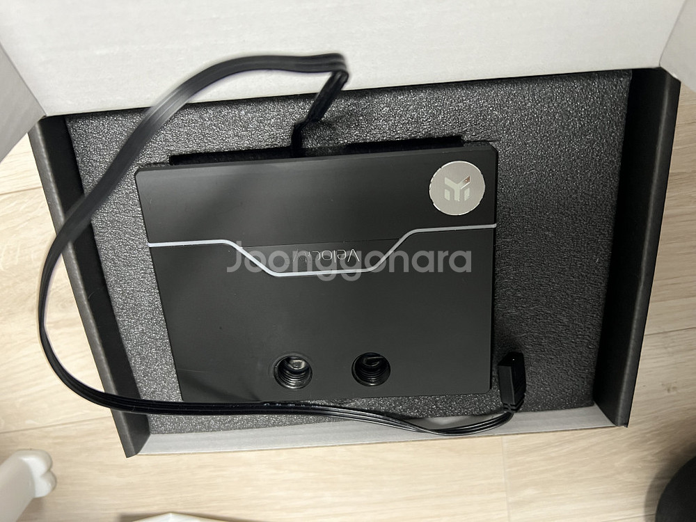 ekwb 벨로시티2 am5 cpu워터블럭 팝니다.--1