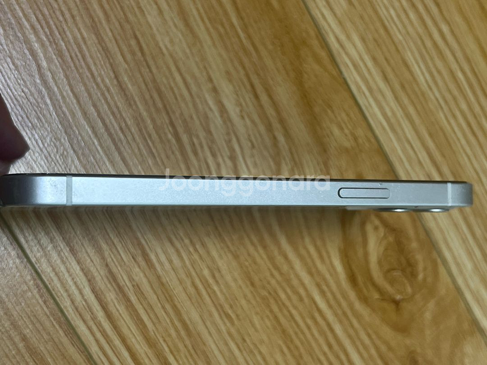 아이폰 12 화이트 128g 팝니다 배터리 77%--1