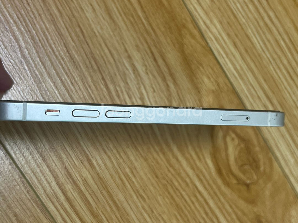 아이폰 12 화이트 128g 팝니다 배터리 77%--3