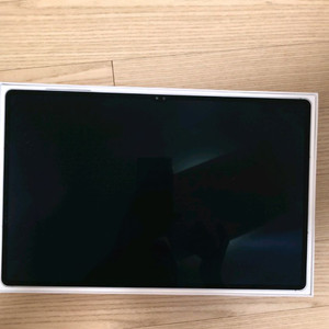 갤럭시탭s10울트라 512기가+삼성 정품 북커버+슈피겐 강화 유리 부착 판매 합니다