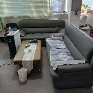 원목 카페테리아 테이블