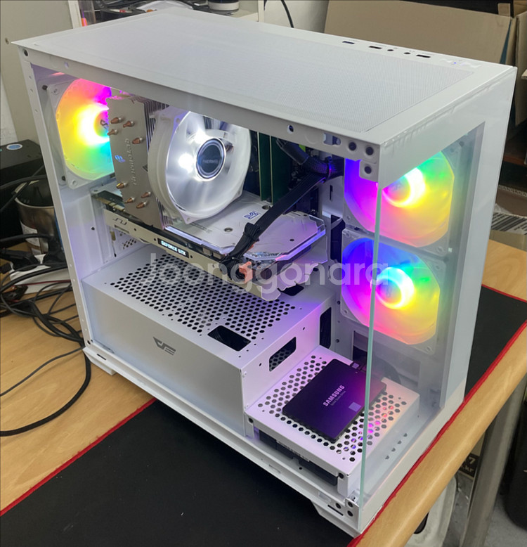 (완제품 중고)8600K1070Ti 게이밍 컴퓨터--0