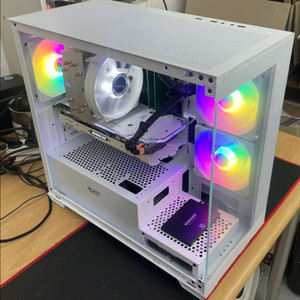 (완제품 중고)8600K1070Ti 게이밍 컴퓨터