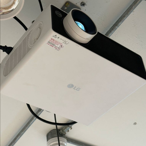 LG 시네빔 빔프로젝터(BU50NST)