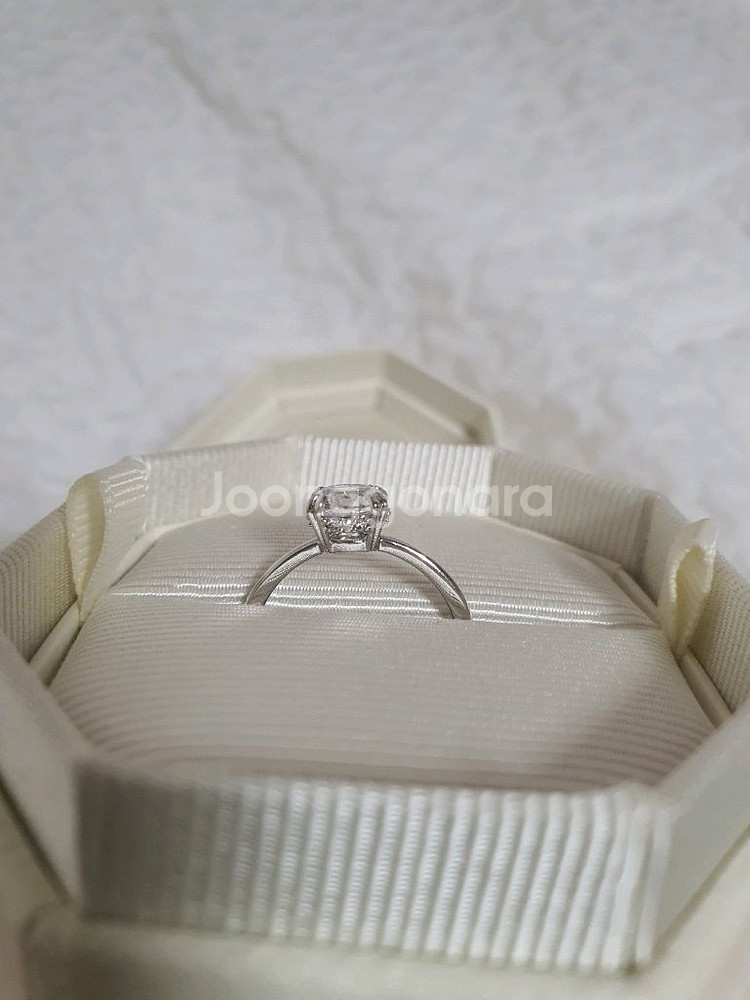 (네고)스와로브스키 정품 칵테일반지 판매(상태양호)--1