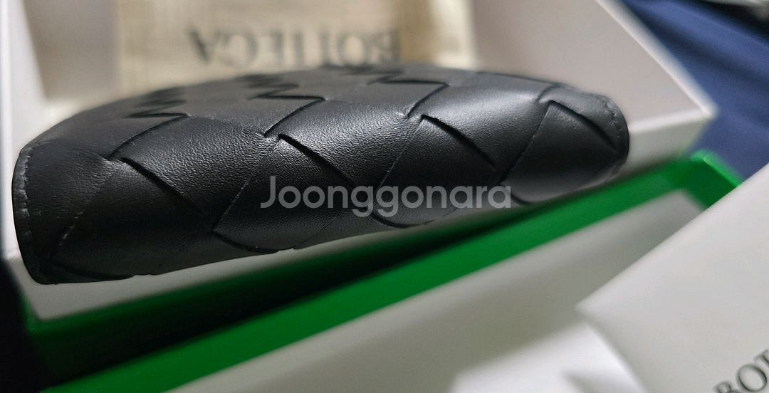 25SS 보테가베네타 인트레치아토 반지갑 블랙--3