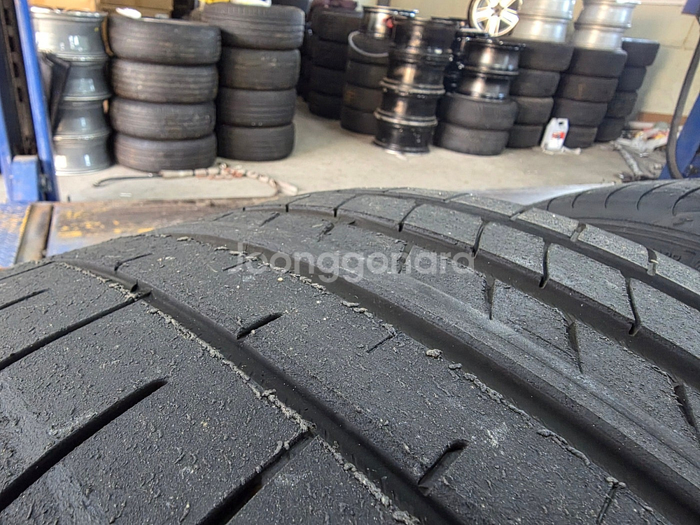 [중고타이어] 265 32 21 305 30 21 굿이어 이글F1 타이어 한대분--3