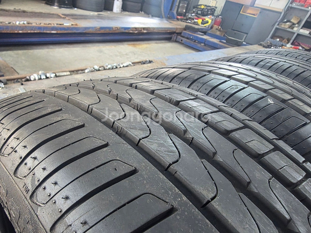 [중고타이어] 225 45 18 255 40 18 피렐리 신투라토P7 타이어 한대분--1