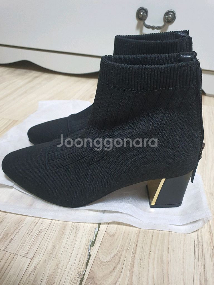 (네고가능)여성 새상품 검정250 워커부츠(상태양호)--6