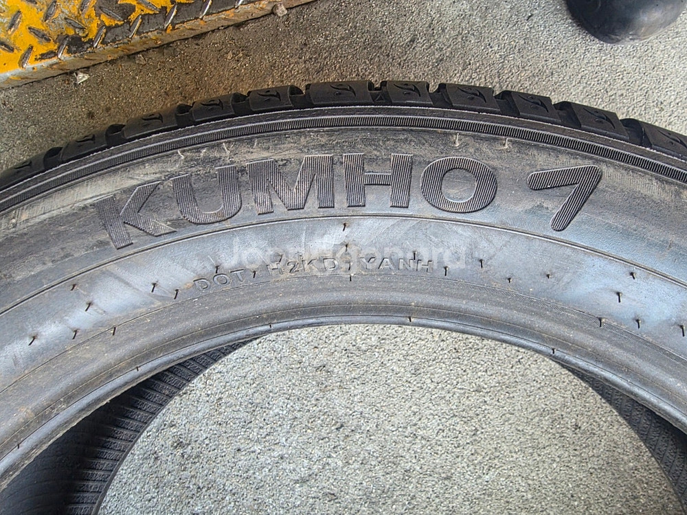 [중고타이어] 255 50 20 금호 크루젠 타이어 2본 판매합니다--3