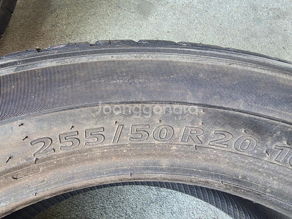 [중고타이어] 255 50 20 금호 크루젠 타이어 2본 판매합니다--2