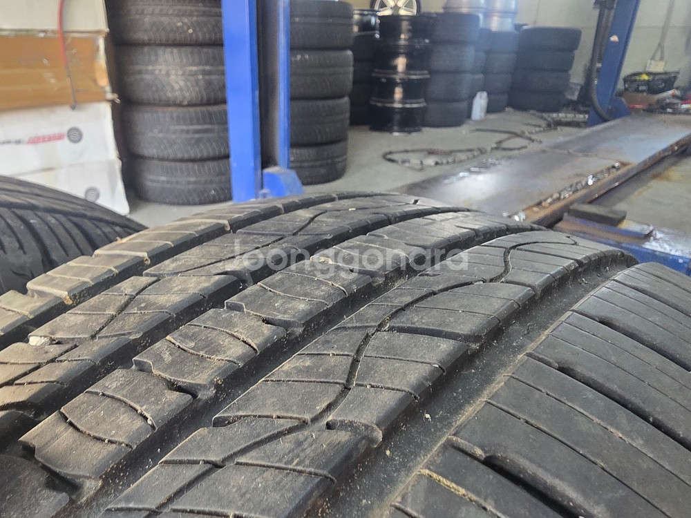 [중고타이어] 255 50 20 금호 크루젠 타이어 2본 판매합니다--4