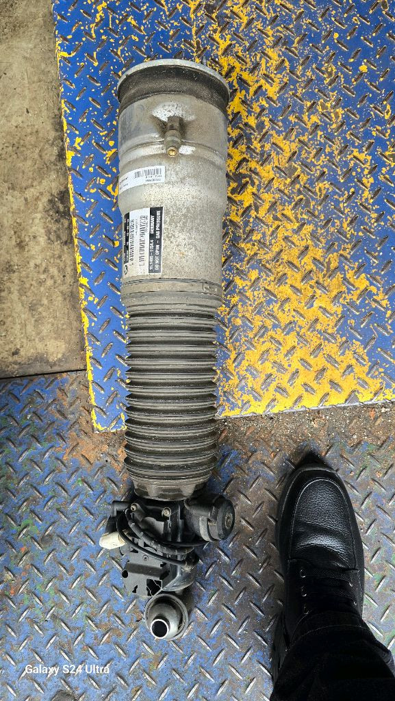 BMW 7시리즈 F01 에어서스--2