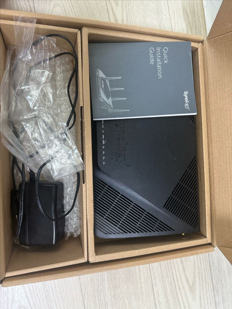 시놀로지 synology rt2600ac 공유기 풀박스 팝니다--1