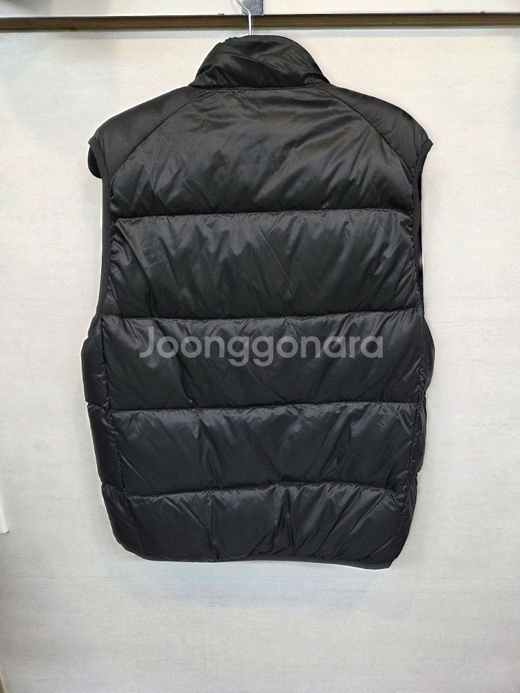 유니클로 울트라라이트다운 패딩조끼 L--1