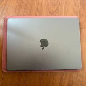 맥북 프로 m3 14인치 스페이스 그레이