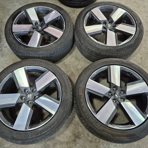 [중고휠] 20인치 싼타페MX5 중식도 순정휠타이어 한대분