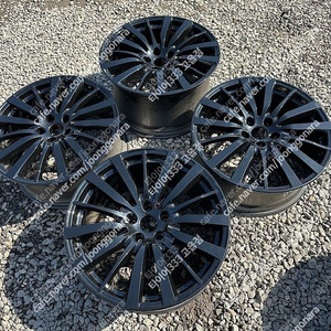 [중고휠] 19인치 마세라티 콰트로 포르테 유광블랙 순정휠