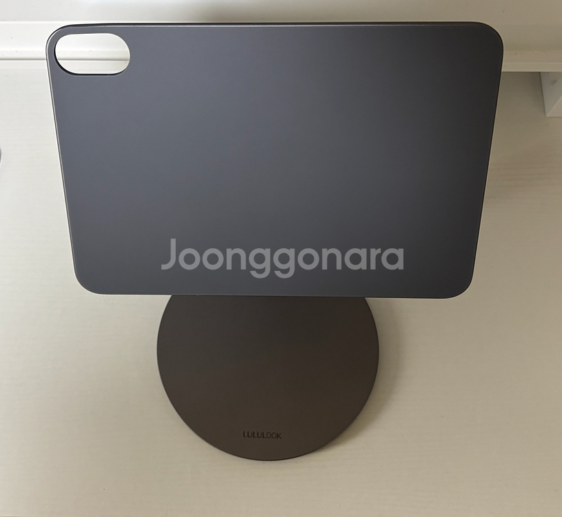 아이패드 미니 6,7 접이식 마그네틱 거치대--0