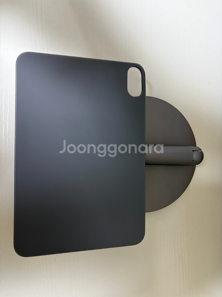 아이패드 미니 6,7 접이식 마그네틱 거치대--1