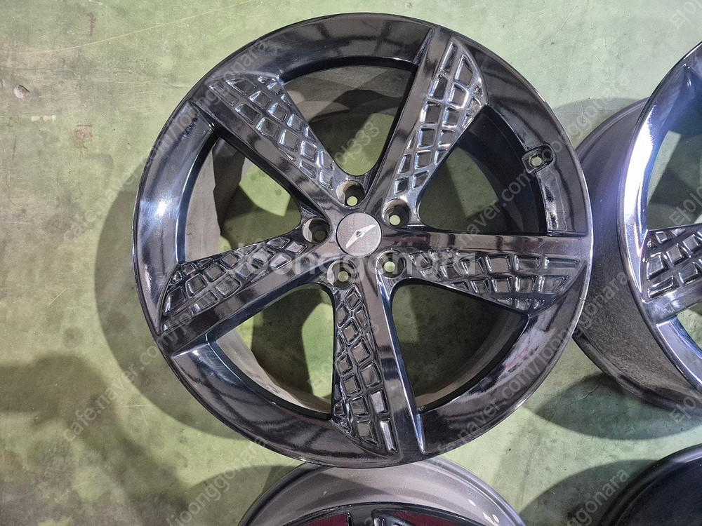 [중고휠] 21인치 제네시스 GV70 와플 유광블랙 순정휠--3