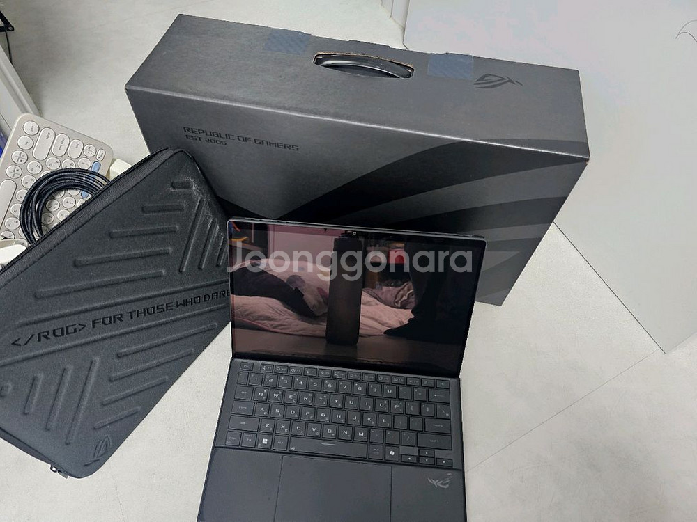 2025 z13 395칩셋 64램 1t팝니다--0