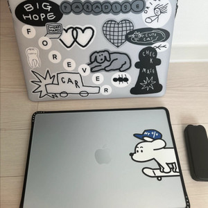 맥북 에어 15 m4 10코어 32gb램 케이스티파이