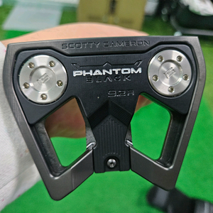 스카티카메론 팬텀 블랙 9.2R 34인치 퍼터 신품급 판매합니다