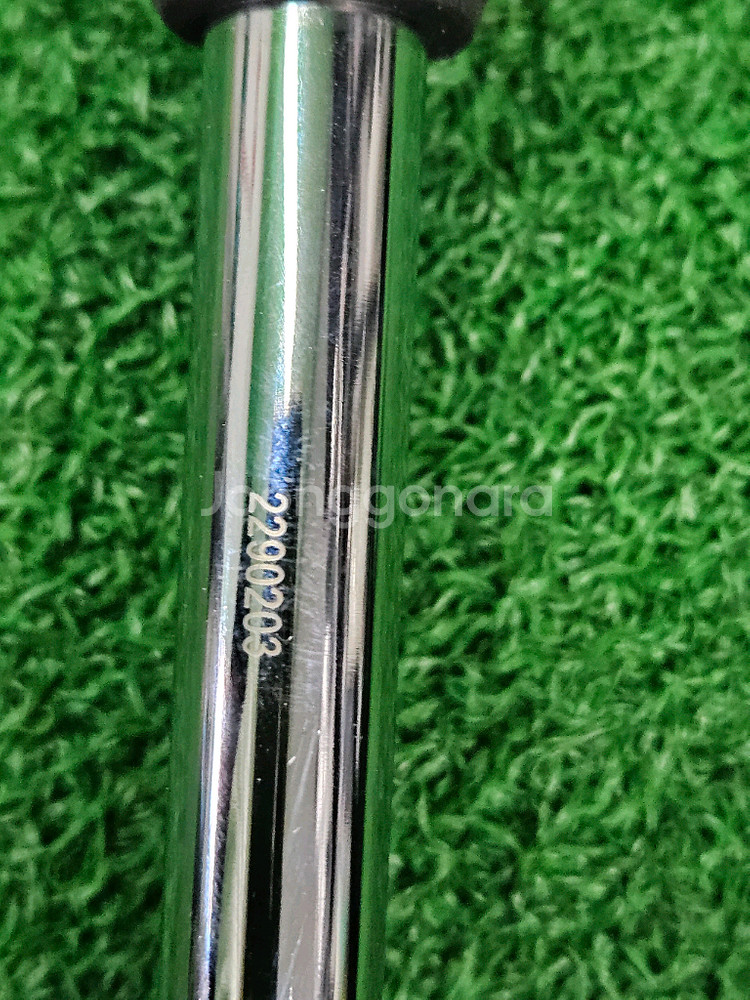 스카티카메론 팬텀 블랙 9.2R 34인치 퍼터 신품급 판매합니다--7