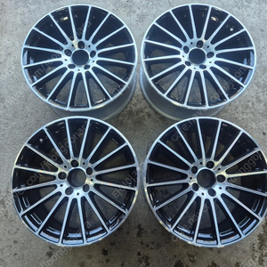 [중고휠] 18인치 벤츠E클래스 마차 블랙폴리쉬 순정휠 한대분