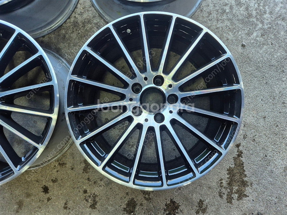 [중고휠] 18인치 벤츠E클래스 마차 블랙폴리쉬 순정휠 한대분--1