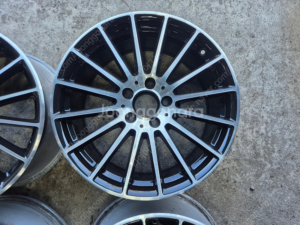 [중고휠] 18인치 벤츠E클래스 마차 블랙폴리쉬 순정휠 한대분--5