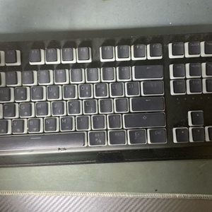 레이저 블랙위도우 V3 프로 기계식 키보드