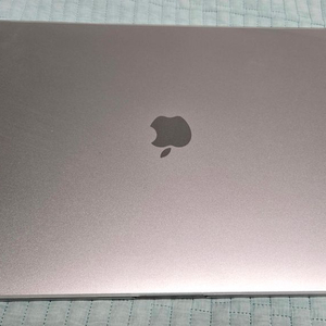 맥북프로 2019/15"/i7 2.6/Radeon560X/32GB/512GB/사이클122(부트캠프포함)