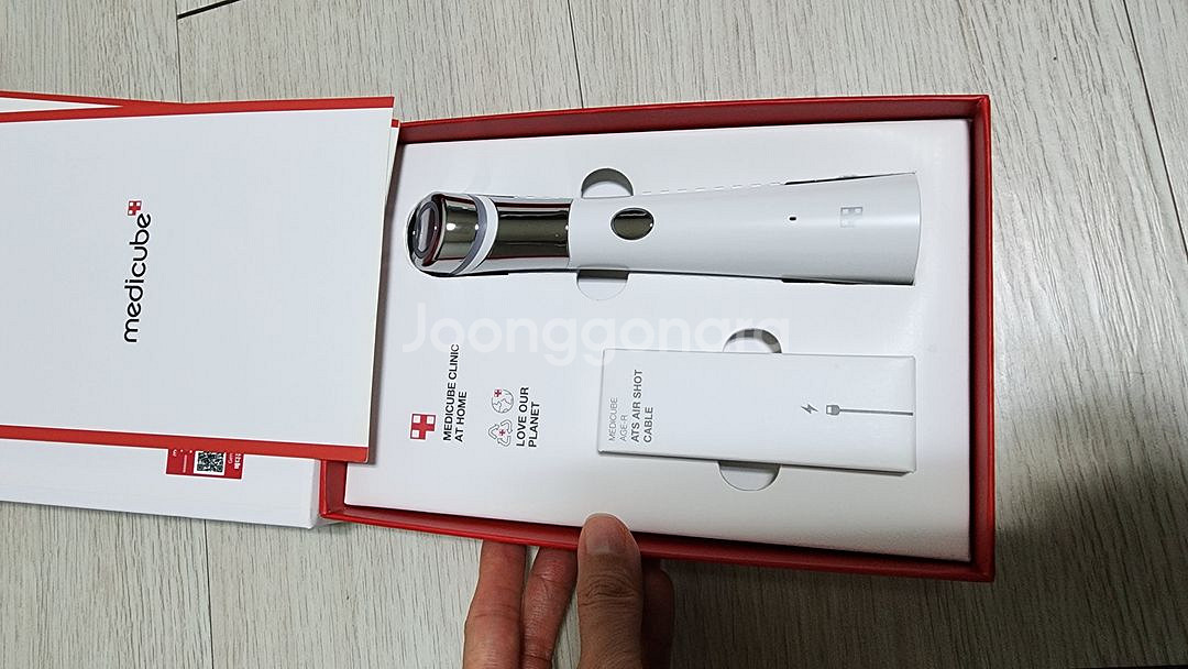 메디큐브 AGE-R ATS 에어샷 뷰티기기8만원 무배송--0