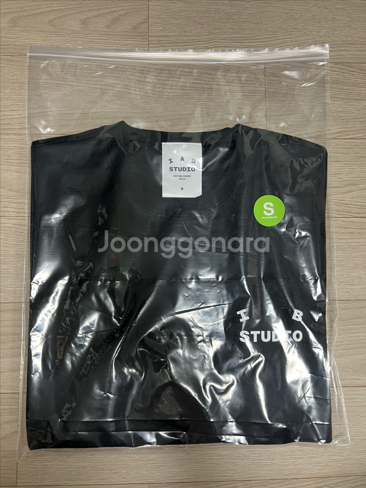 아이앱 티셔츠 블랙 화이트 반팔 S,M,L 판매--0