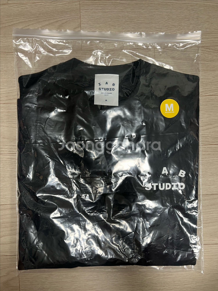 아이앱 티셔츠 블랙 화이트 반팔 S,M,L 판매--1